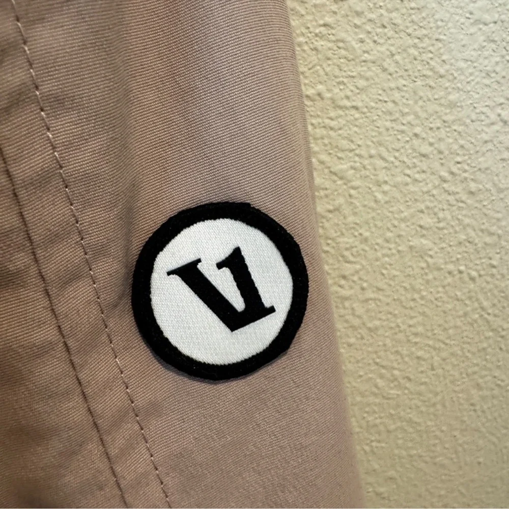 VUORI Lightweight Jacket Military In Dogwood Medium w/flaw - Picture 7 of 12